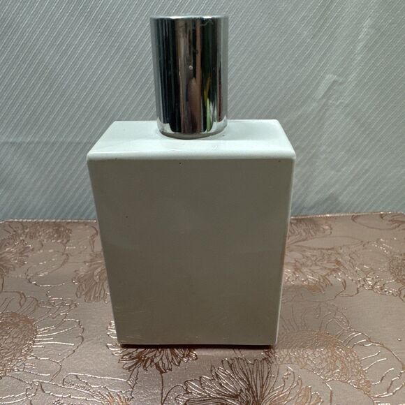 New Philosophy Field of Flowers 2oz 60ml Spray Fragrance Peony Blossom Perfume - Picture 5 of 7